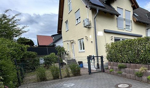 Modernized semi-detached house, with perfect layout for families