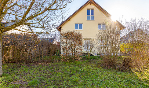 Reserviert: Modernisierte Doppelhaushälfte, mit perfekter Aufteilung für Familien