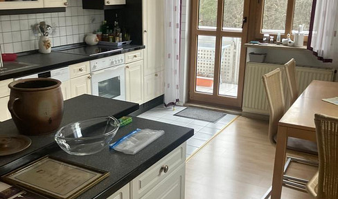 Feucht-Luftdurchflutete 3 Zi ETW inkl. 2 Balkone, Keller und Stellplatz