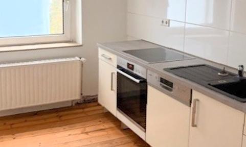 Attraktive 3-Zimmer-Wohnung mit EBK in Eberswalde – 75 m² im 3. OG mit Dielenboden & modernem Bad