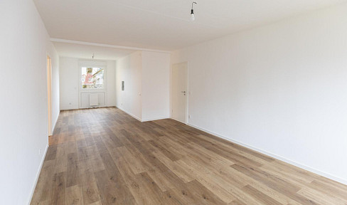 First occupancy after renovation: 3-room apartment with balcony.