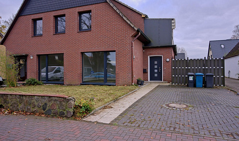 Trittau - Fantastic renovated 4 room ground floor apartment in cul-de-sac location for rent