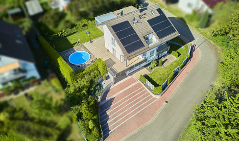 3 km to the S-Bahn / detached house incl. ELW