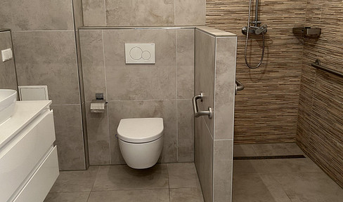 Bright 2-room feel-good apartment with balcony & elevator in a central location in MG-Eicken