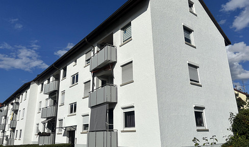 Helle 3-Zimmer-Wohnung mit Balkon und zusätzlichem Dachgeschosszimmer – zentral in Leonberg