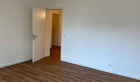 Zentrumsnah Wohnen!  2-Zimmer-Stadtwohnung mit Tiefgarage und Kellerabteil!