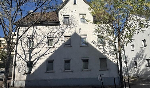 3-Familienhaus mit Doppelhaushälfte und Gewerbeimmobile im Zentrum Waiblingens