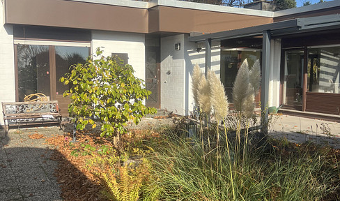 Traum-Bungalow mit Terasse und Einliegerwohnung