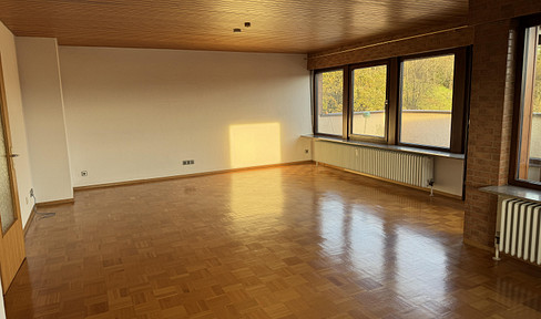 PROVISIONSFREI / 4,5-Zimmer-Wohnung zum Wohlfühlen -Ruheoase mit Weitblick