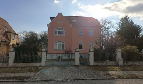 Villa mit 3 Wohnungen, hochwertig saniert