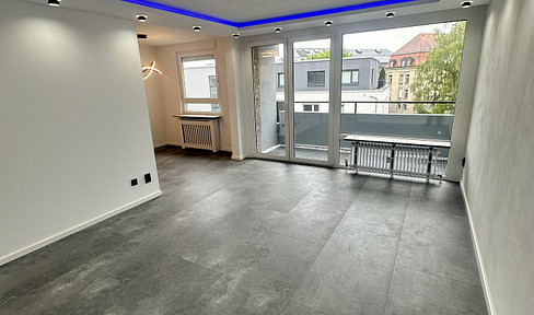 Exklusive 2,5-Zimmer-Wohnung im Herzen der Stadt mit luxuriöser Ausstattung & moderner Einbauküche