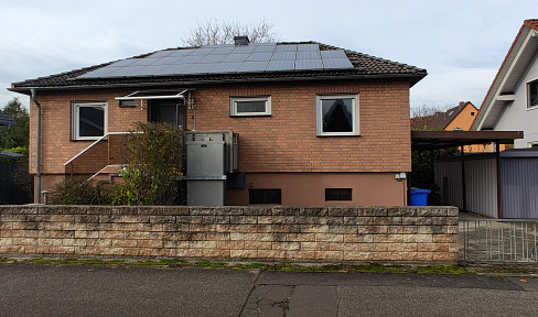 Freistehendes EFH, mit barrierefreiem Zugang über einen Lift in Osthofen