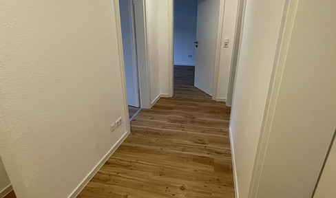 Sanierte 3 Zi Whg mit Tageslichtbad und hochwertiger Ausstattung