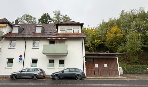 Spacious practice rooms at ground level incl. large garage and parking space directly at Georgipark