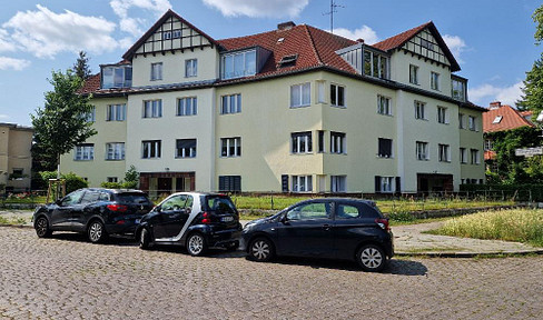 Bezugsfreie 3,5 Zimmer-Wohnung in Grünlage von Lichterfelde-West mit exklusiver Ausstattung