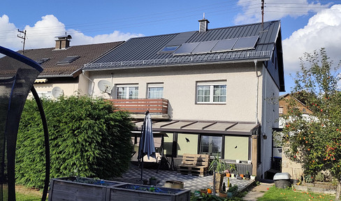 Well-kept terraced house with large plot in Illingen
