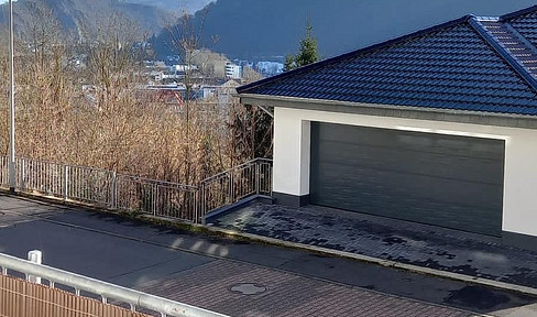 Sonnige 2-Zimmer-Wohnung mit Panorama-Balkon – barrierearm & modernisiert