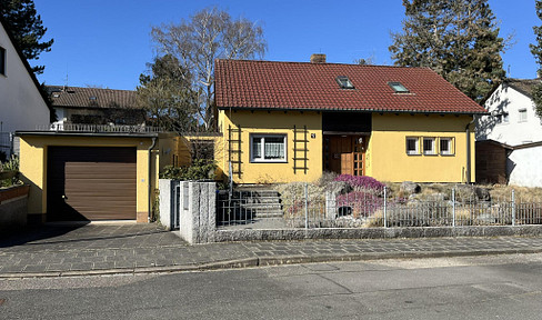 Großes Grundstück in Vach mit Einfamilienhaus