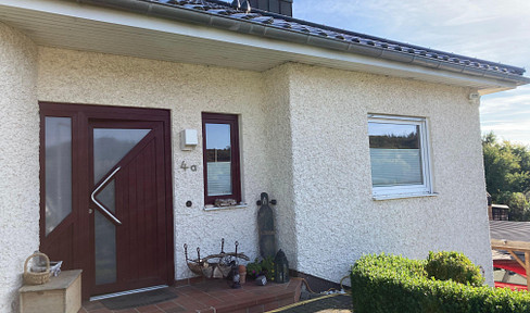 Bei Glashütten, 5 Schlafzimmer, Haus mit Blick und Garten