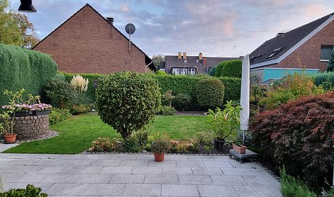 2 family house in Herten with beautiful garden