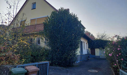 Detached or semi-detached house built in 1964 with large garden (without estate agent)