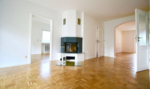 Bright 3 room apartment with fireplace, hobby room & 2 terraces *Harlaching*