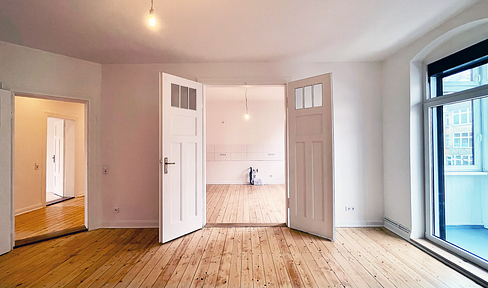 ELEGANT. STYLISH. AUTHENTIC. - YOUR OLD APARTMENT WITH BALCONY