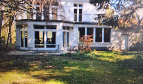 SAFE ! ALARM ! VIDEO CAMERAS ! most expensive area : Grunewald 🏡: 1 A LOCATION🌎