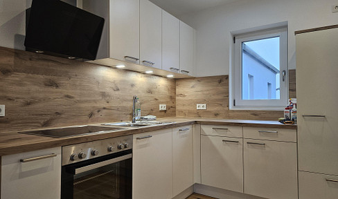 First occupancy: Modern 2.5-room apartment with balcony and EBK centrally located in Gangkofen