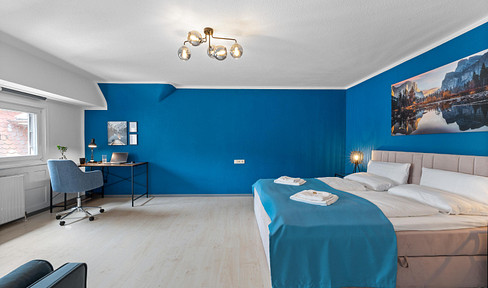 90 m² design apartment with balcony | 2 min to the train station | furnished | temporary