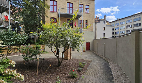 Tolle Loftwohnung mit großem Balkon und Einbauküche sucht kreative Raumgestalter!