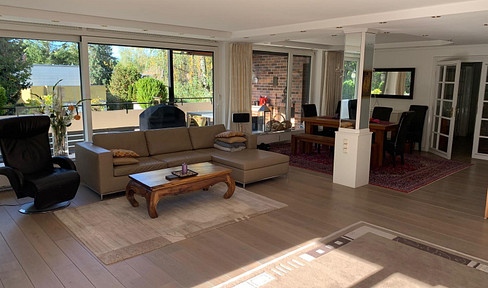 Sunny roof terrace apartment in Solln