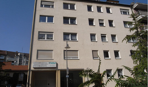 Rennweg! Hell, 2 Zimmer, Balkon, ganz oben, mit KÜCHE und Waschmaschine