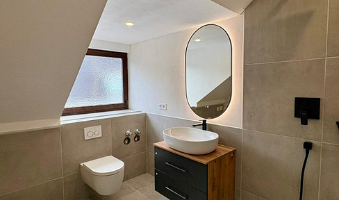 Arrive & feel good: Core-renovated 2-room apartment in green Forstenried