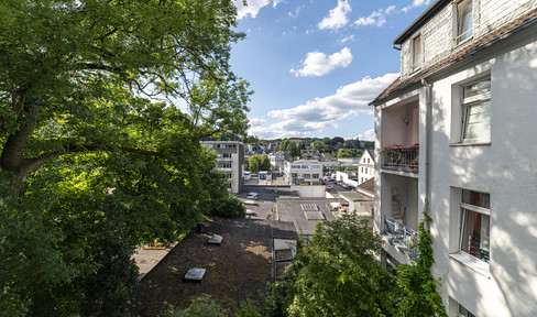 Freshly refurbished 4-room apartment | first occupancy | quiet house | Wuppertal-Barmen