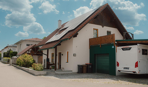 Charmantes Haus mit Traumgarten, Pool und gemütlicher Wohlfühlatmosphäre
