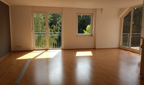 Schöne helle 3,5-Zimmer-Wohnung mit Balkon und TG-Stellplatz in zentraler Lage in Unna zu verkaufen