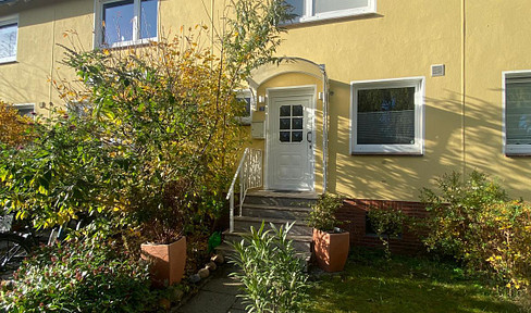 Beautifully renovated terraced house ready to move into