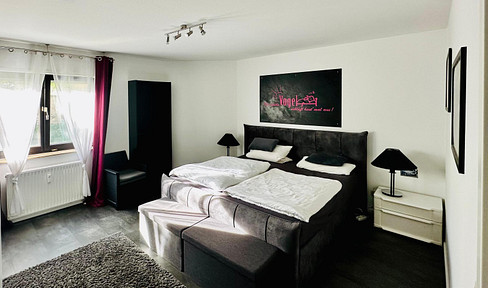 Beautifully designed 3-room apartment with balcony in a central location in Darmstadt