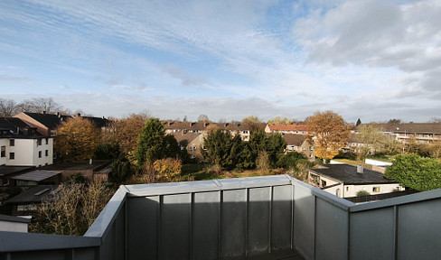 Erstbezug: Wunderschöne Dachgeschosswohnung in bester Lage