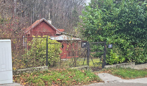 Prime, commission-free building plot on the outskirts of Vienna