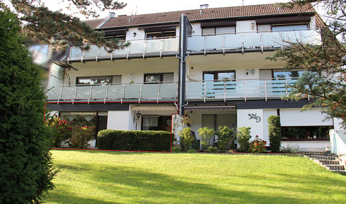 beautiful, bright apartment in well-kept house incl. garage in a good location in Schmachtendorf