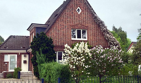 Wunderschönes Rotklinkerhaus im Herzen von Hamburg-Nienstedten
