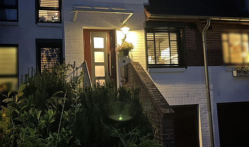 Brokerage-free - Split-level terraced house in Norderstedt-Mitte