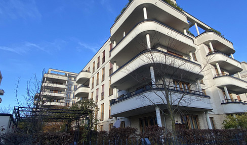 Rarity! Modern 2 room ETW at Europagarten