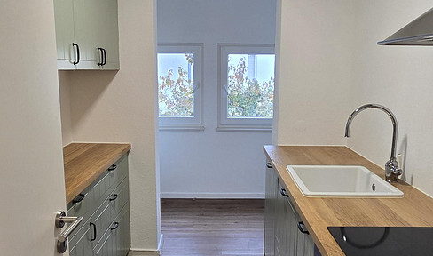 NEW: One-bedroom apartment in a shared living space (WG), with fitted kitchen (EBK) and fully furnished. NEW: Includes utilities, electricity, and internet.