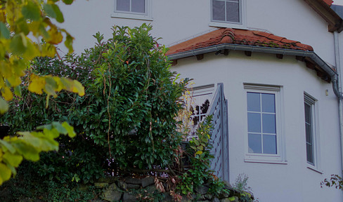 Semi-detached house with garden in a quiet location in Hammersbach, Langen-Bergheim district