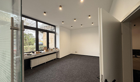 Modern office spaces available from 32 to 90 square meters | Accessible | €9.50–€13.50 per square meter | Dortmund-Oespel.