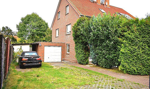 Massive Doppelhaushälfte in Hamburg-Fischbek
