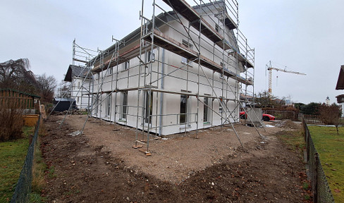 First-time occupancy upscale DHH close to the S-Bahn, within walking distance of the station, excellent connections to Munich